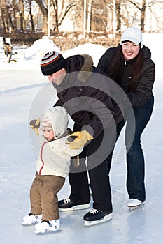 Family skating at the rink