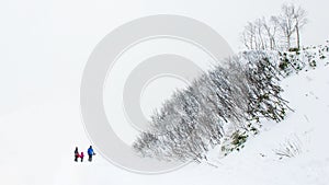 Familia en la nieve 