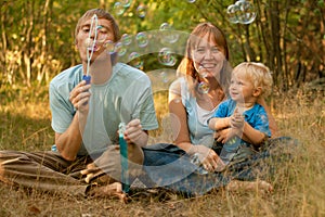 Family summer bubbles