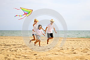 Family travel on beach, Family with car road trip at sea on summer