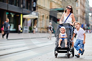 Famiglia la città 