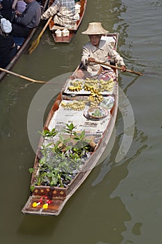 Famous Damnoen Saduak Floating Market - Bangkok, Thailand