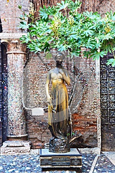 Famous Juliet statue in Verona, frontal, Italy