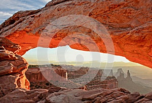 Famous Mesa arch in Canyonlands national park near Moab in Utah, US