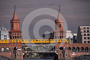 The famous Oberbaum Bridge with a yellow subway