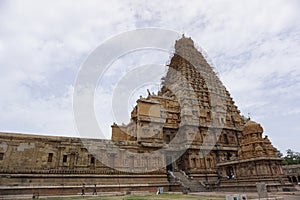 Famous Temples in India - Thanjavur Temple Image-1