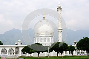Famous white mosque Majestic Place Srinagar, India