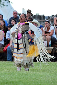 Fancy Shawl Dance - Powwow 2013