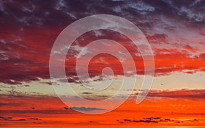 Fantastic beautiful colorful sunrise with cloudy sky. Scenic image of dramatic light in summer weather. Picturesque photo