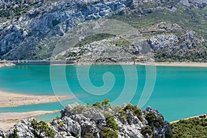 Fantastic views of the Embalse de Cuber