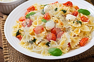 Farfalle Pasta - Caprese salad