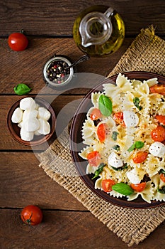 Farfalle Pasta - Caprese salad