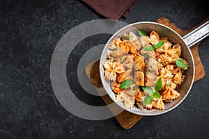 Farfalle pasta with chicken