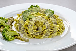 Farfalline pasta with pesto and brocoli