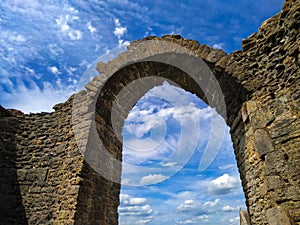 Farleigh Hungerford Castle arch