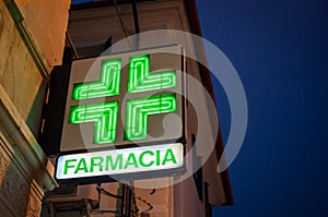 Farmacia Pharmacy green cross neon sign medical medicine Italia Italy photo