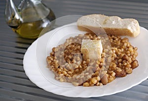 Farro and beans soup