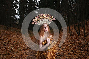 Fashion Autumn model, Fall Leaves Dress, Beauty Girl