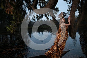 Fashion Autumn model, Fall Leaves Dress, Beauty Girl