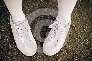 Fashion light purple laces sport shoes