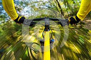Fast dynamic bicycle photo