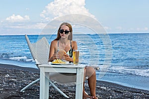 Fast food on the beach