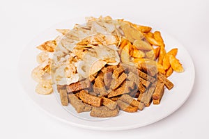 Fast food snacks composition with onion rings, crackers, baked