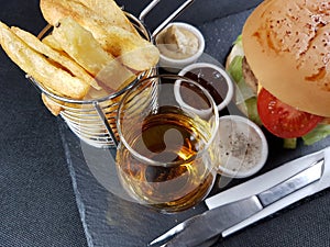 Fastfood lunch dinner eat drink blackplate blackbackground singlemalt