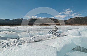 Fatbike (fat bike or fat-tire bike)