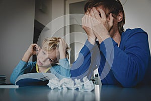 Father tired of doing homework with son, difficult learning
