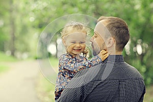 Father travels with daughter