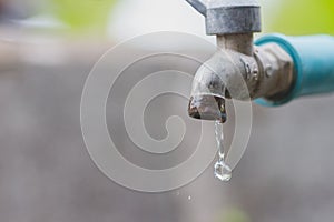 Faucet with a water drop