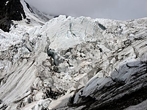 The faults of the glacier in the mountains