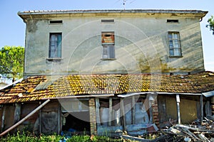 FaÃÂ§ade of an old house