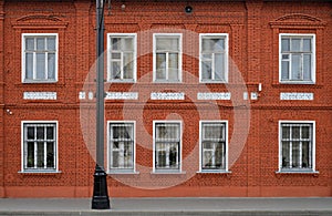 FaÃ§ade of old red brick house