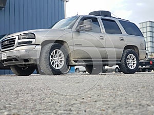 Feature shots 2002 gmc yukon