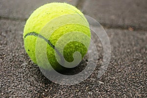 Features of tennis