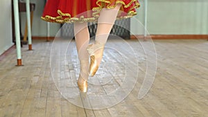 Feet of ballerina EN Pointe