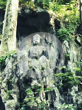 The Feilai Feng grottoes with fine buddhist stone carvings