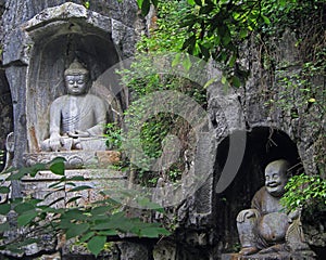 Feilai Feng grottoes with fine buddhist stone carvings