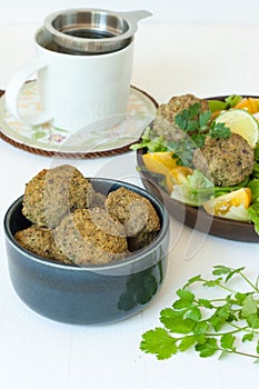 Felafel and salad