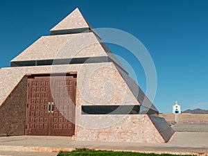 Felicity, California, Center of the world photo