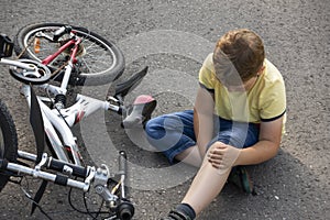 Fell down of his first bike on road