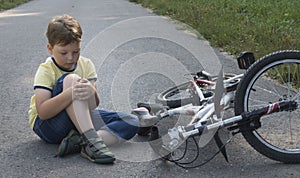 Fell down of his first bike on road