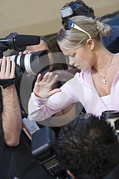 Female Celebrity And Paparazzi