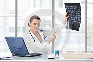 Female doctor explaining medical scan