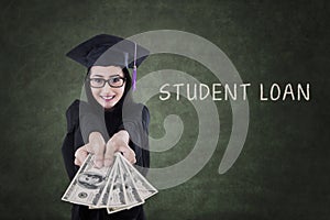 Female graduate get money from student loan