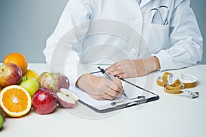 Female nutritionist at work photo