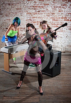 Female punk rock band