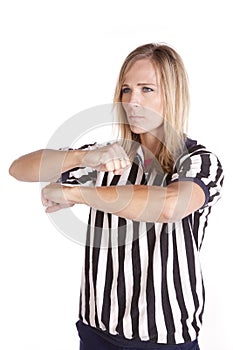 Female referee call traveling